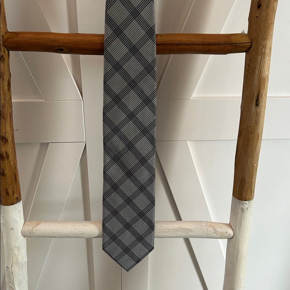 Elegant Gray Checkered Tie Italian Silk